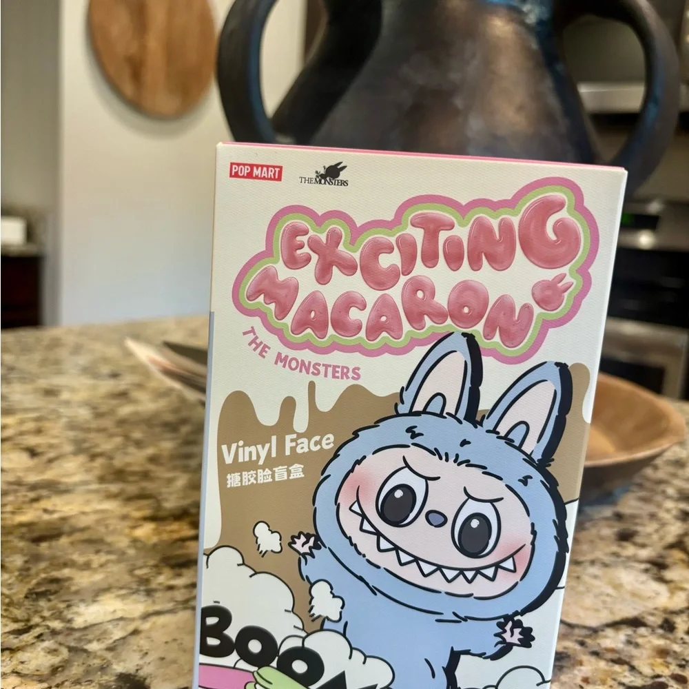 AUTHENTIC POP MART LABUBU The Monsters Exciting Macaron Pendant in Green Grape - Picture 3 of 3